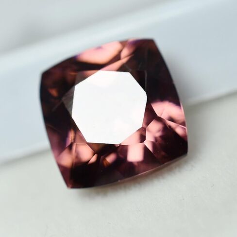 8.20 Ct Natural Sapphire Cushion Padparadscha Square CERTIFIED Loose Gemstones in Kuwait