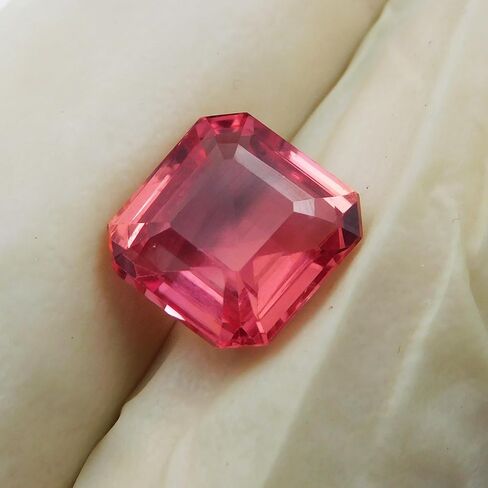 7.95 Ct Square Cut Natural Sapphire Orange CERTIFIED Ring Size Loose Gemstone in Kuwait