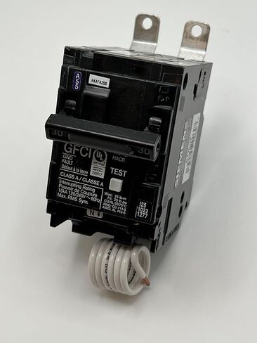 Siemens B230GF 2-Pole 30A 120/240V 10kA Bolt-on Ground Fault Circuit Breaker in Kuwait