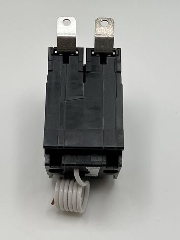 Siemens B230GF 2-Pole 30A 120/240V 10kA Bolt-on Ground Fault Circuit Breaker in Kuwait