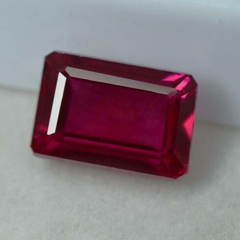 4.70 Ct Natural Ruby Red Emerald Cut CERTIFIED Ring Size Loose Gemstone in Kuwait