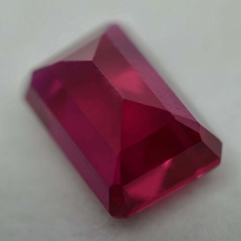 4.70 Ct Natural Ruby Red Emerald Cut CERTIFIED Ring Size Loose Gemstone in Kuwait