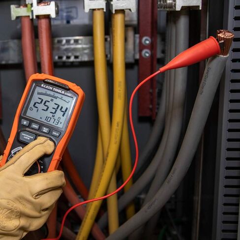Klein Tools ET600 Multimeter, Megohmmeter Insulation Tester, 4000 Ohms Resistance, 125V/250V/500V/1000V, Auto-Ranging TRMS Multimeter & 69417 Rare-Earth Magnetic Hanger, with Strap in Kuwait