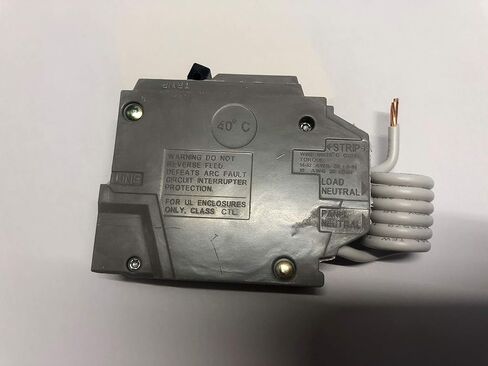 General Electric Plug in Circuit Breaker 20A 1 Pole THQL in Kuwait