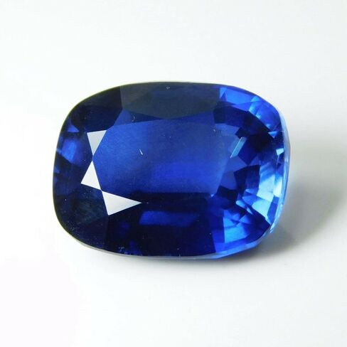 Cushion Cut Blue Sapphire 10.52 Ct Natural Loose Gemstone CERTIFIED Ring Size in Kuwait