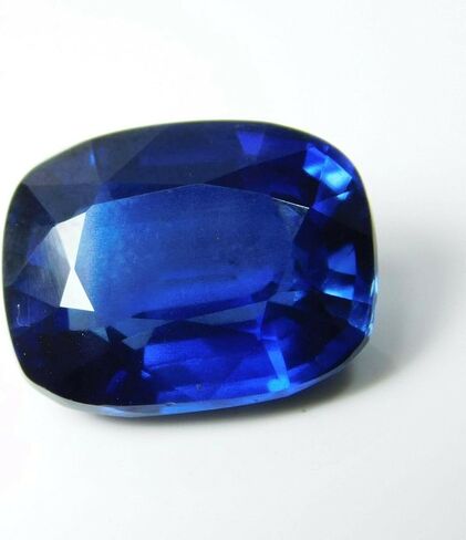 Cushion Cut Blue Sapphire 10.52 Ct Natural Loose Gemstone CERTIFIED Ring Size in Kuwait