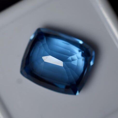 CERTIFIED Sri Lankan Natural Blue Sapphire Cushion Cut 8.45 Ct Loose Gemstone in Kuwait