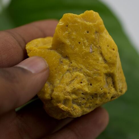 Yellow Sapphire Natural Raw Rough 693.80 Ct Uncut Gemstone CERTIFIED in Kuwait