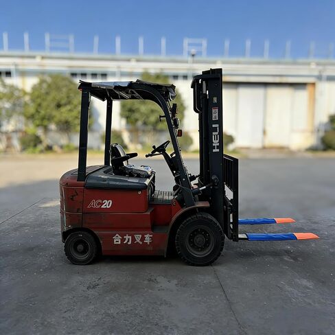 Forklift Accessories, Fork Covers, for forklifts 36"-42" long and 3"-7" wide, Made of Thickened Nylon to Prevent Scratching Goods, Suitable for Light-Duty Handling, Blue with Orange Fork Tips, 1 Pair. in Kuwait