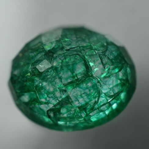 CERTIFIED Top Quality 11.90 Ct Natural Zambia Green EMERALD Oval Cut Gemstone in Kuwait