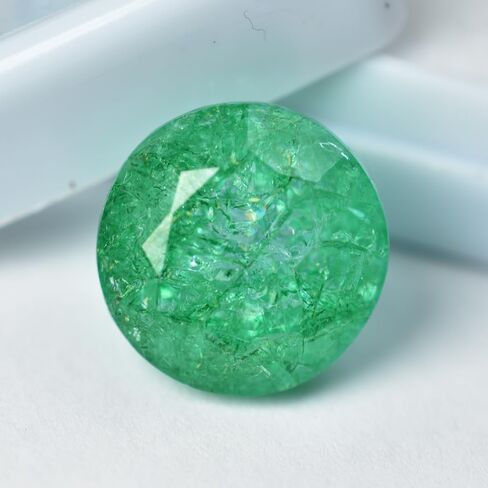 stunning Quality 14.80 Ct Round Shape NATURAL Green Emerald Certified Gemstone in Saudi Arabia