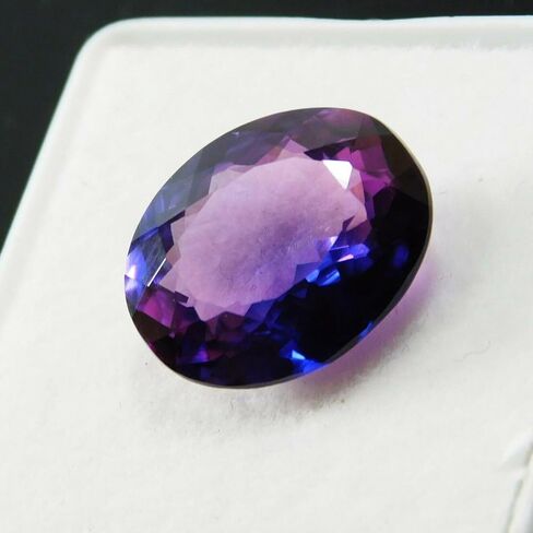 Certified A+ Quality 7.56 Ct Natural Color Change Sapphire, Oval Shape Gemstone in Kuwait