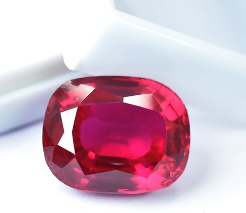 Blood Red Ruby Gemstone Natural 30.40 Ct CUSHION Cut Certified in Kuwait