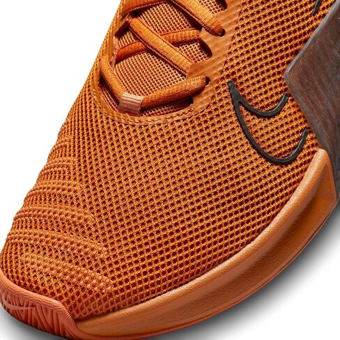 حذاء تدريب كروس للرجال من نايكي، Monarch Amber Brown Mica Green، 9.5 in Saudi Arabia