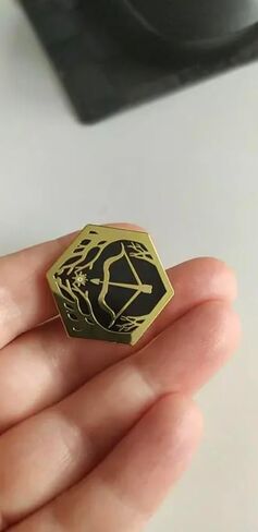 Archer Bow Arrow Star Woods Hunter Ranger Fantasy Archery 1.1" Enamel Pin Badge in Saudi Arabia