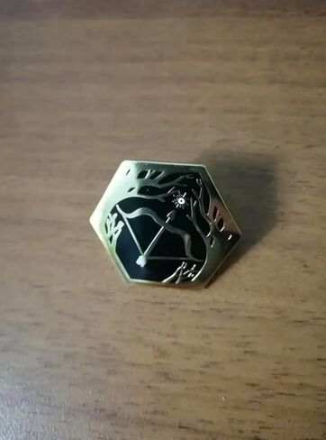 Archer Bow Arrow Star Woods Hunter Ranger Fantasy Archery 1.1" Enamel Pin Badge in Saudi Arabia
