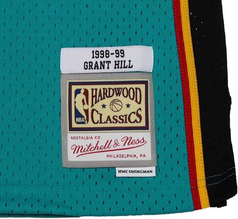 Mitchell & Ness Detroit Pistons Grant Hill 1998 Road Swingman Jersey in Saudi Arabia
