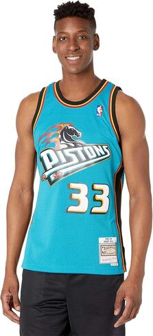 Mitchell & Ness Detroit Pistons Grant Hill 1998 Road Swingman Jersey in Saudi Arabia