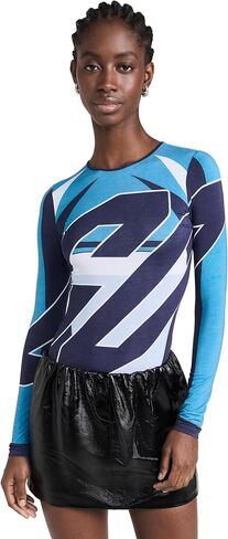 تي شيرت نسائي طويل الأكمام من Miao in Kuwait