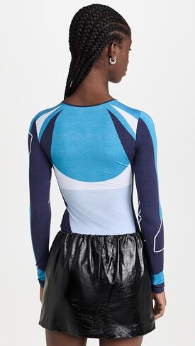 تي شيرت نسائي طويل الأكمام من Miao in Kuwait