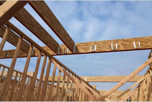 Simpson Strong-Tie HU612 HU Heavy Face-Mount Joist Hanger - for 6x12 Base, 14-Gauge Zinc Galvanized Steel, Versatile Joist Fit, Designed for Demanding Loads in Kuwait