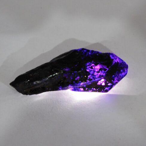 77 Ct Purple Tanzanite Natural Rough Raw Uncut CERTIFIED Earth Mined Gemstone in Kuwait