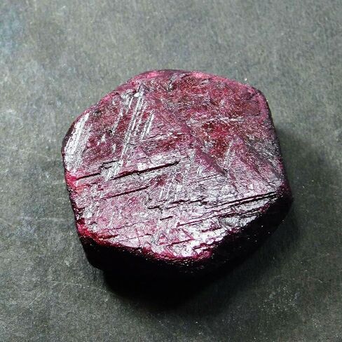 122 Ct Certified Natural Ruby Rough Huge Size Uncut Red Ruby in Kuwait