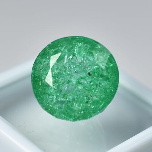 20.55 Ct Natural Certified Round Cut Genuine Green Emerald Gemstone in Kuwait