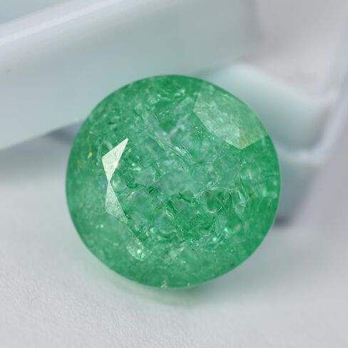20.55 Ct Natural Certified Round Cut Genuine Green Emerald Gemstone in Kuwait