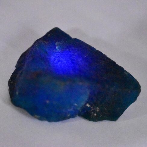 132 Ct CERTIFIED Loose Gems Blue Uncut Rough Natural Sapphire In Its Raw Form in Kuwait