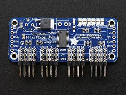 رأس ذكر بزاوية قائمة 3x4 من Adafruit - 4 عبوات [ADA816] in Kuwait