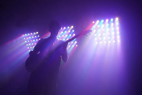 Rockville Stage Matrix 36 RGB 6x6 أضواء LED مصفوفة ثلاثية الألوان، تحكم DMX512 بـ 108 قناة، Powercon داخل/خارج، زاوية شعاع 3 درجات، غسيل ساطع 130 وات لأحداث نوادي مرحلة DJ، 6 قطع in Kuwait