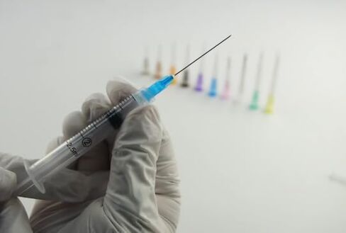 1ml Luer Lock Tip Disposable Syringe with Needle Gauge Size 30G 13MM (0.5 inch), Individually Sealed, Hygienic and Blister Wrapped - (Pack of 30) in Kuwait