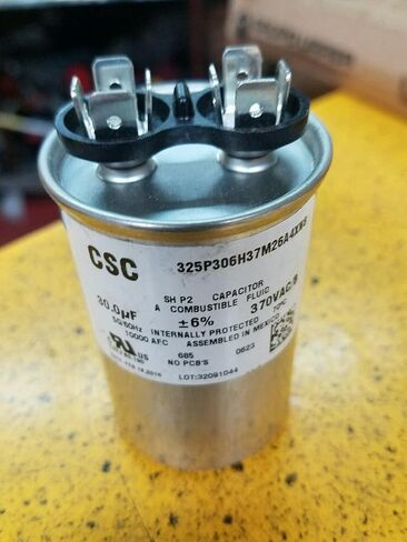 مكثف تشغيل المحرك 30 MF 370 VAC 50/60 هرتز CSC in Kuwait