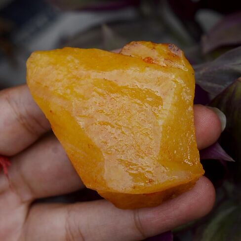 Natural Yellow Sapphire Rough Gemstone, 100-200 Ct, Certified in Kuwait