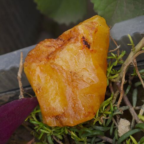 Natural Yellow Sapphire Rough Gemstone, 100-200 Ct, Certified in Kuwait