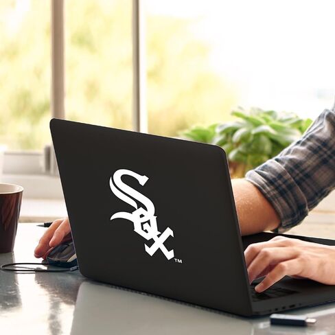 ملصق غير لامع من FANMATS 39151 Chicago White Sox in Kuwait