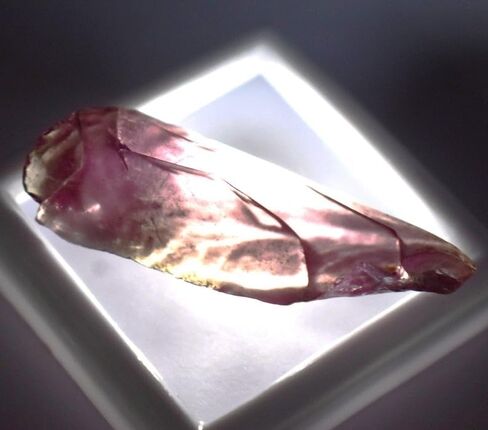 Rare 118 Ct Certified Natural Alexandrite Color Change Rough Uncut Gemstone in Kuwait