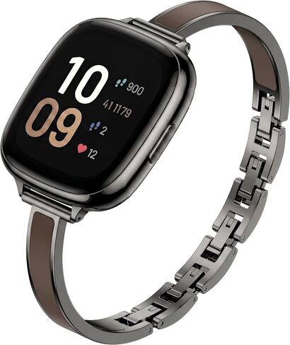 سوار Mosonio الأنيق النحيف متوافق مع Fitbit Versa 4/Versa 3/Sense 2/Sense للنساء، أحزمة معدنية أنيقة مع لمسات سيليكون مدمجة ومشابك ربط سهلة الضبط للارتداء اليومي in Kuwait