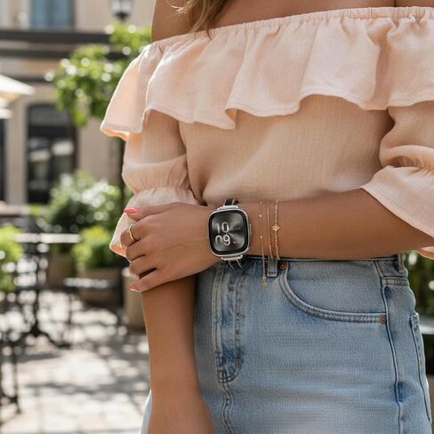 سوار Mosonio الأنيق النحيف متوافق مع Fitbit Versa 4/Versa 3/Sense 2/Sense للنساء، أحزمة معدنية أنيقة مع لمسات سيليكون مدمجة ومشابك ربط سهلة الضبط للارتداء اليومي in Kuwait