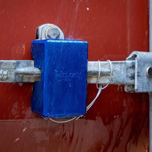 قفل حاوية PACLOCK's 82-Series الحاصل على براءة اختراع، UCS، Keyed Alike U-Pick!، أزرق، ألومنيوم مؤكسد، 1، للمقابض المضلعة على أبواب الحاويات in Kuwait