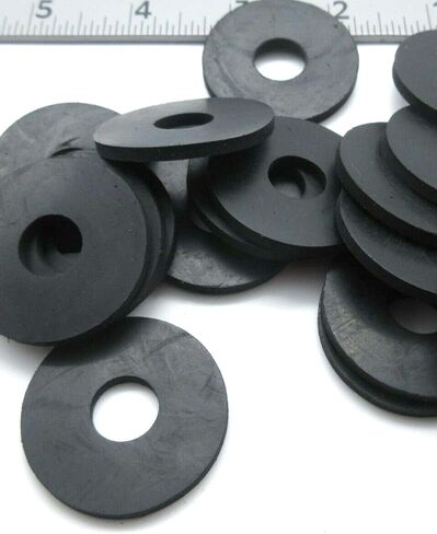 غسالات مطاط EPDM سوداء، عبوة من 25 قطعة، 1 1/2 بوصة OD × 1/2 بوصة معرف × 1/8 بوصة سميكة، غسالات مطاطية مسطحة in Kuwait