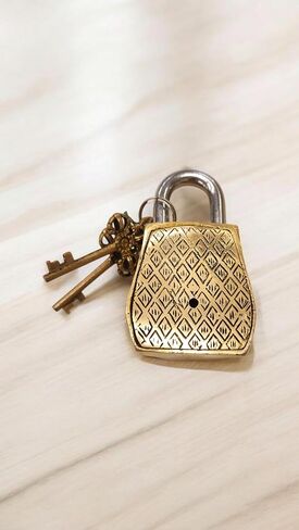Brass Owl Padlock with Two Keys, Animal Bird Functional Antique Lock Indian handicrafts Brass Temple Lock in Kuwait