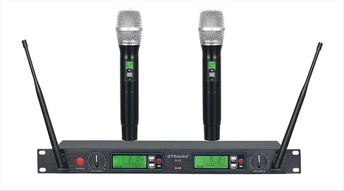 GTDaudio UHF 200 قناة تردد قابلة للاختيار احترافية 2 ميكروفون لاسلكي نظام ميكروفون 22H in Kuwait