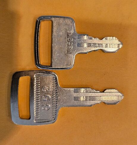 Cut & Ready to Work Boat Key that fits a Mercury Boat Ignition Lock/Boat Switch Key/Replacement Boat Key Compatible with Mercury/Code 463 in Kuwait