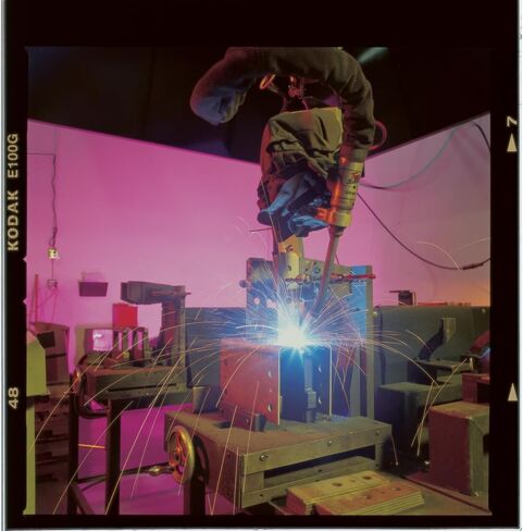 Simpson Strong-Tie CC48 CC Column Cap - for 3-1/2 Inch Beam Width, 4X Beam & 8X Post, Increased Uplift Loads, Diamond Holes to Provide Temporary Fastening, Bolt Spacing in Kuwait
