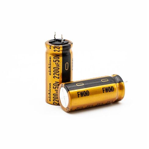Luftschloss 2 قطعة Nichicon FW Serie 50V 22 فائق التوهج 5x11mmHiFi الصوت الألومنيوم مُكثَّف كهربائيًا in Kuwait