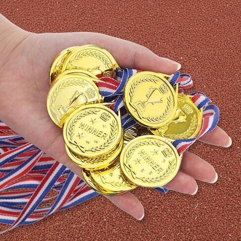 30 قطعة من الميداليات الذهبية البلاستيكية الفائزة بشريط للرقبة، ميدالية مشاركة 1.46 بوصة للرياضة ومسابقات الألعاب ومفضلات الحفلات والديكورات in Kuwait