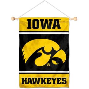 شركة College Flags & Banners Co. لافتة صغيرة صغيرة من Iowa Hawkeyes وحزمة عمود الراية in Kuwait