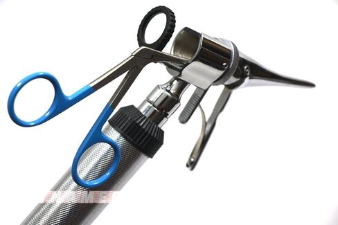 *Incredible* Professional Veterinary Diagnostic Otoscope Set KIT+ 2 Free LED Bulb+ Micro Alligator FORCEP +Free Carrying CASE (CYNAMED Brand) in Kuwait